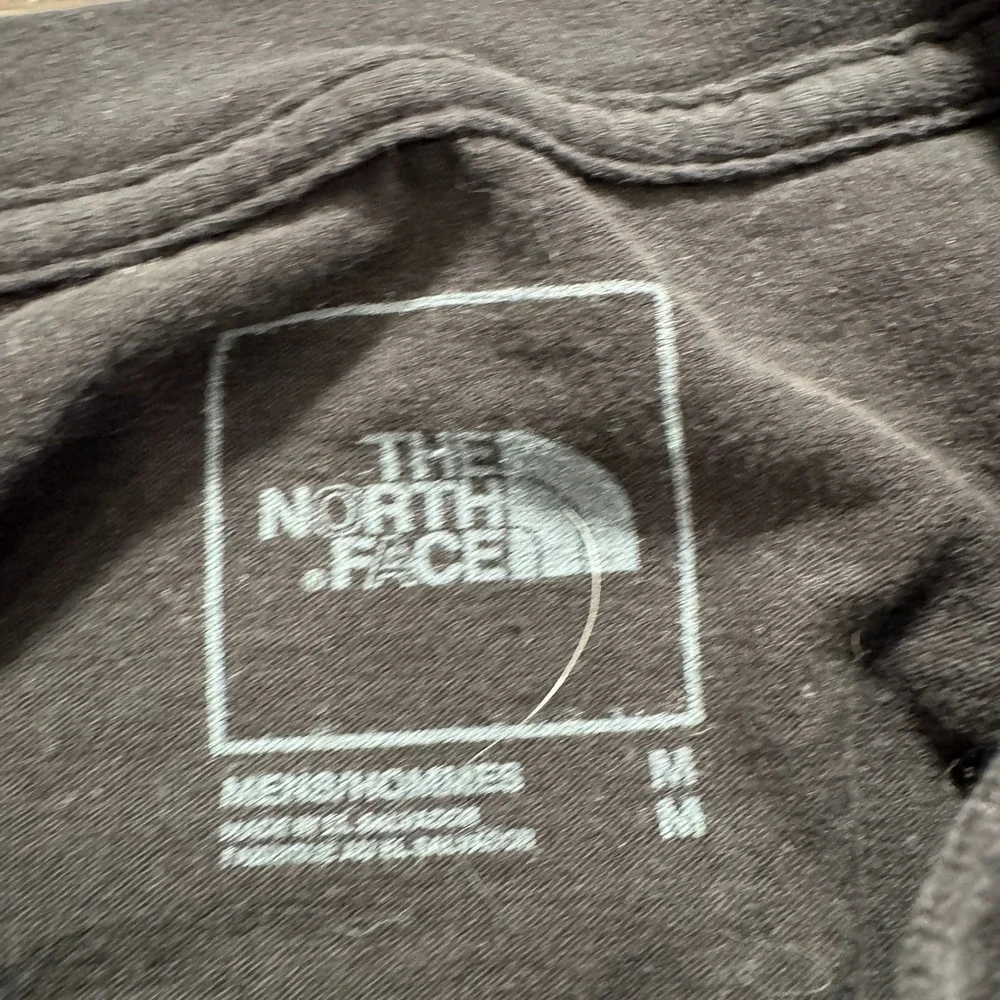The North‎ Face Shirt Mens Medium Black Short Sleeve Crew Neck Cotton Graphic